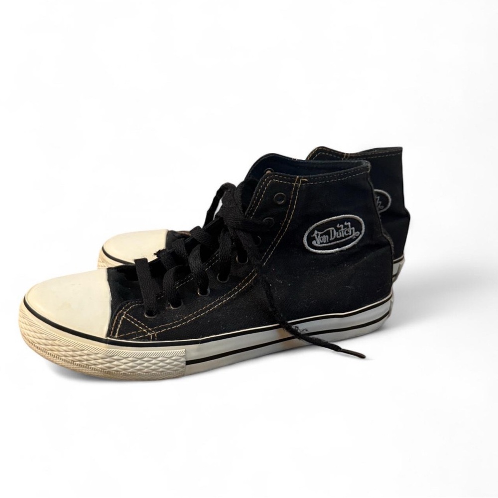 Von Dutch Black and White Canvas Sneakers